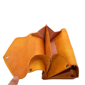 Cartera marroquí de cuero tres botones grande