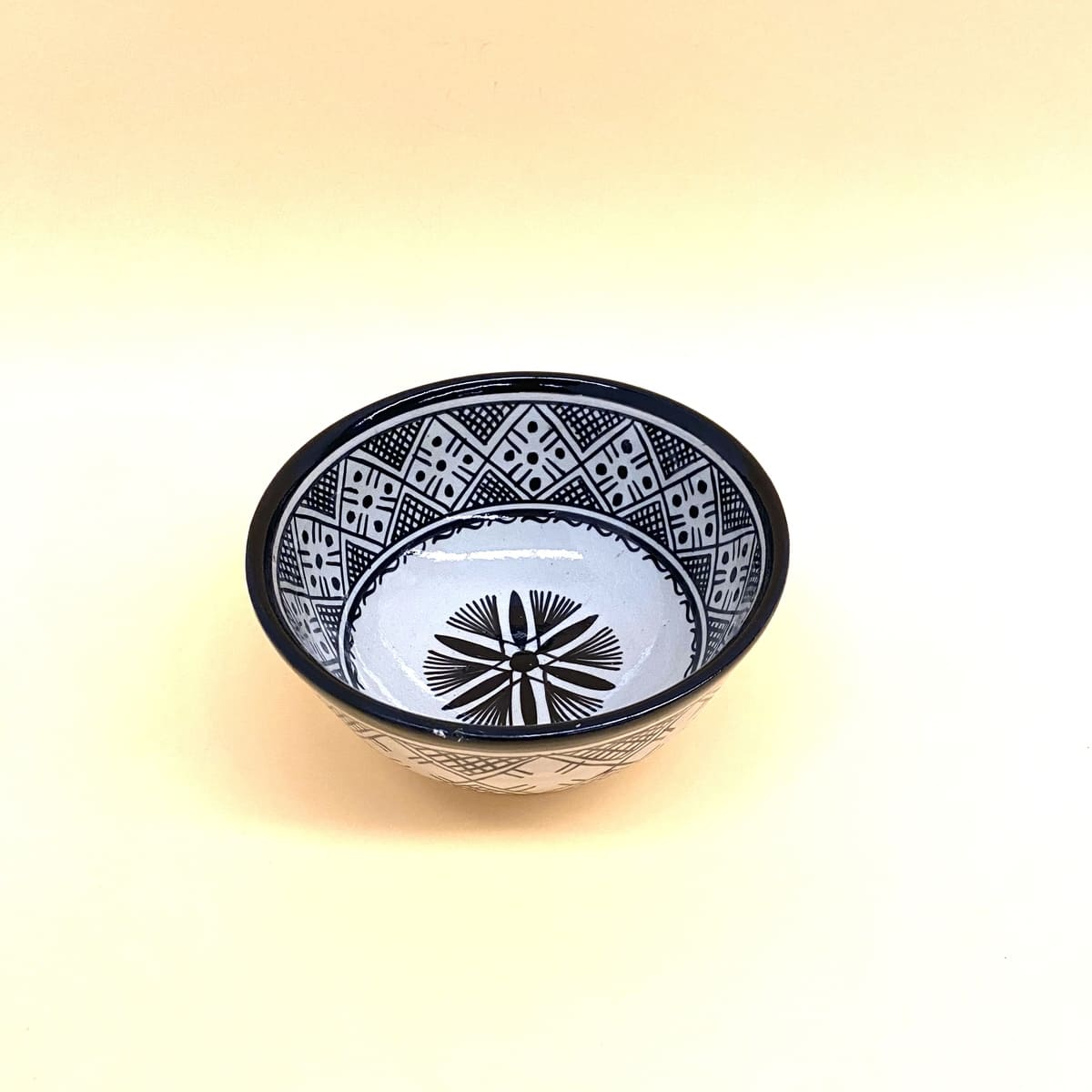 Saladeira árabe estilo berbere preto e branco de 18 cm