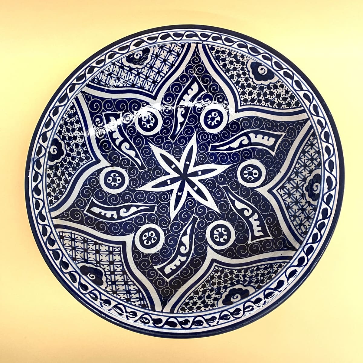 Prato de cerâmica árabe azul e branco 40cm