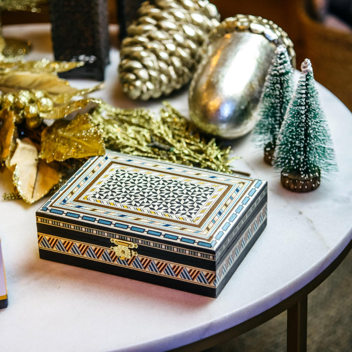 Joyero rectangular de taracea granadina